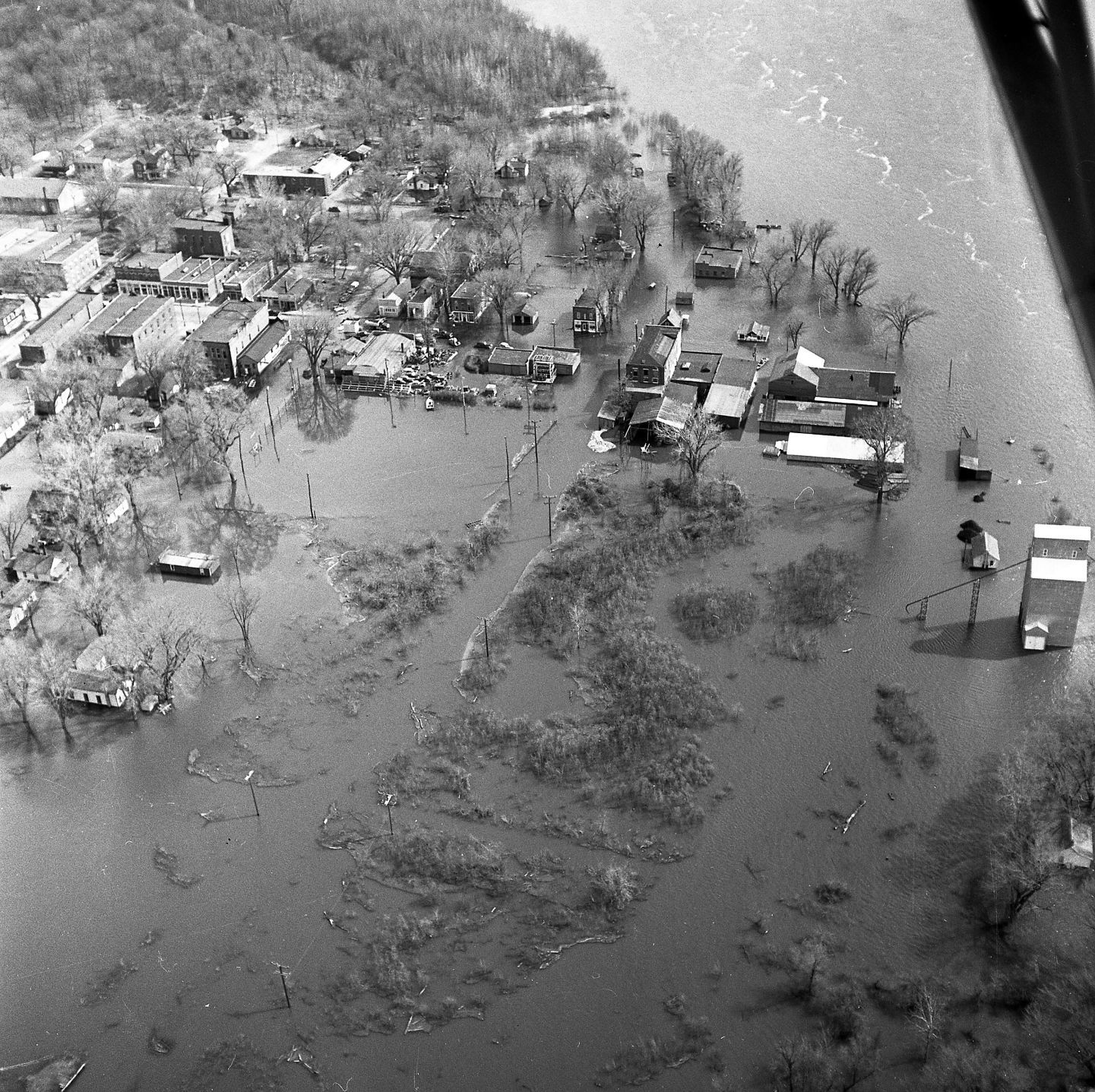 021420-Flood-April-1951-002